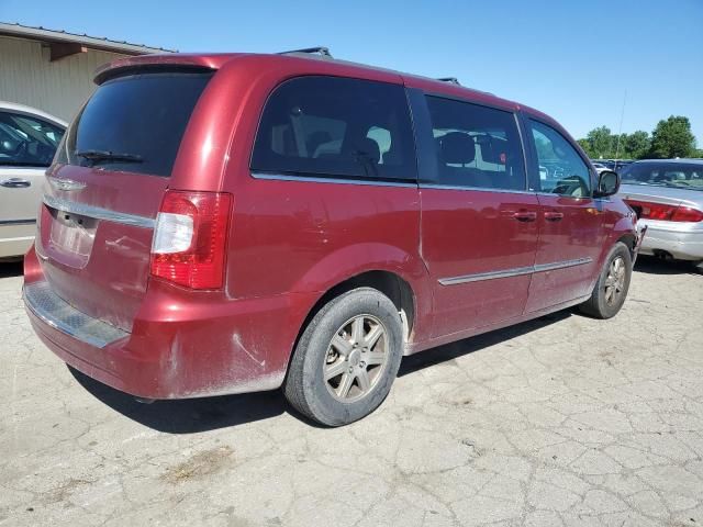 2013 Chrysler Town & Country Touring