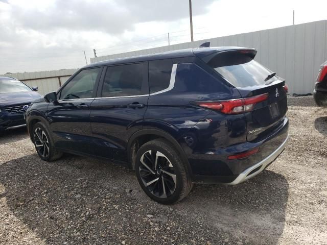 2023 Mitsubishi Outlander SE