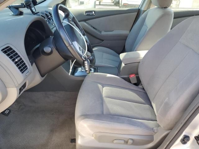 2010 Nissan Altima Base