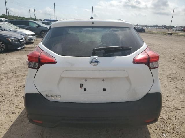 2019 Nissan Kicks S