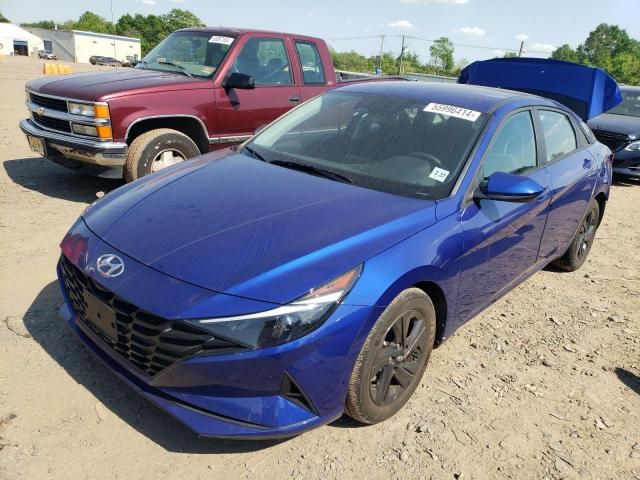 2022 Hyundai Elantra SEL