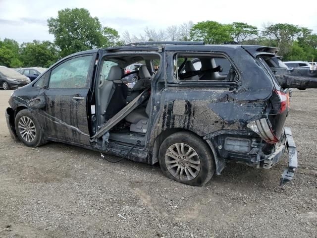 2019 Toyota Sienna XLE