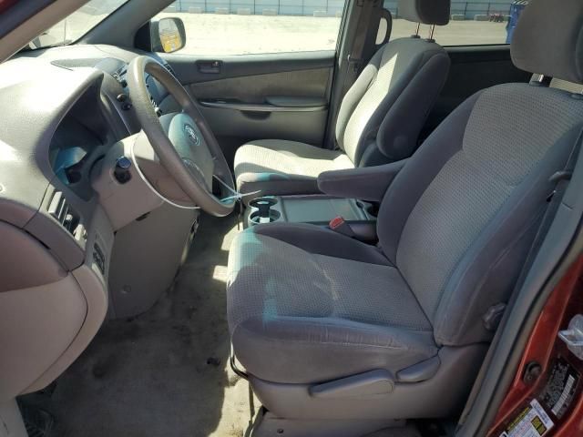 2008 Toyota Sienna CE