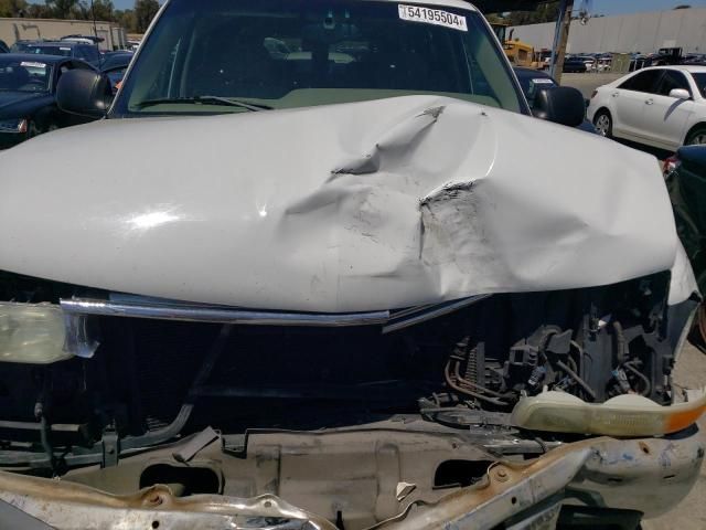 2002 Chevrolet Suburban C1500