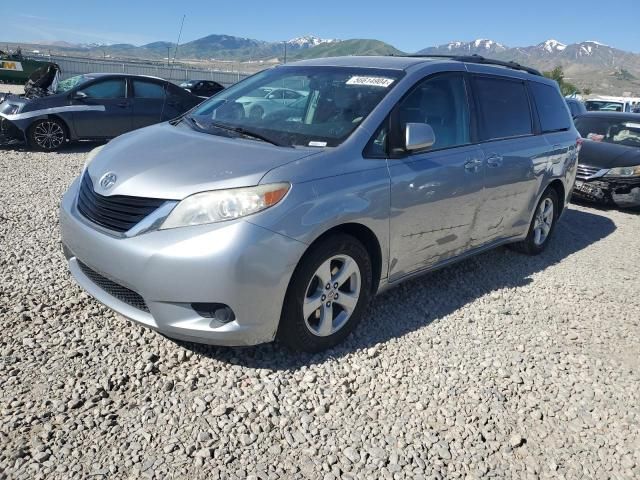 2011 Toyota Sienna LE