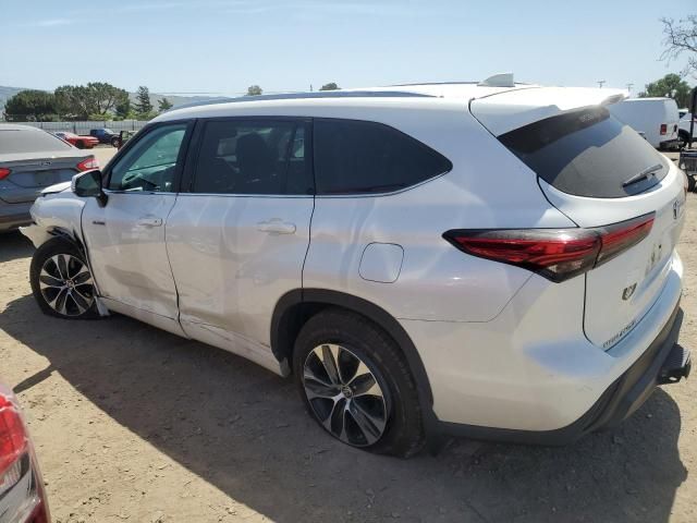 2020 Toyota Highlander Hybrid XLE