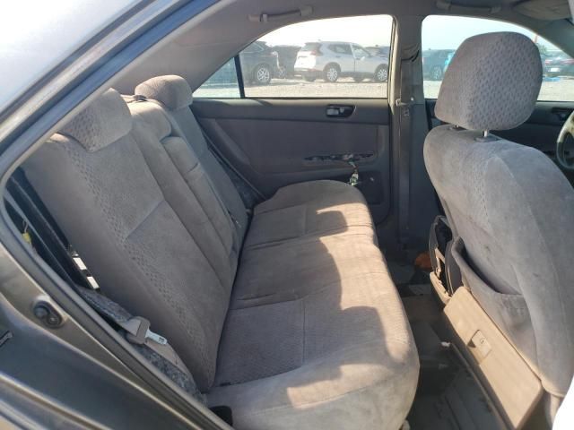 2004 Toyota Camry LE