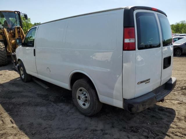 2016 Chevrolet Express G2500