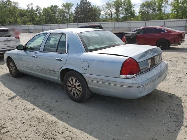 2004 Ford Crown Victoria LX