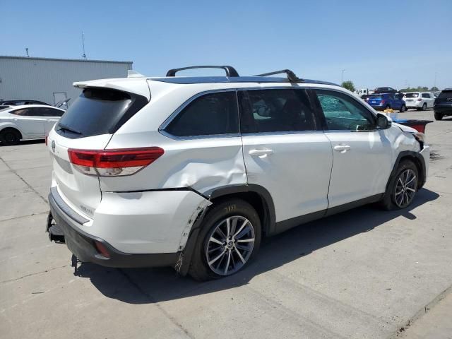 2019 Toyota Highlander SE