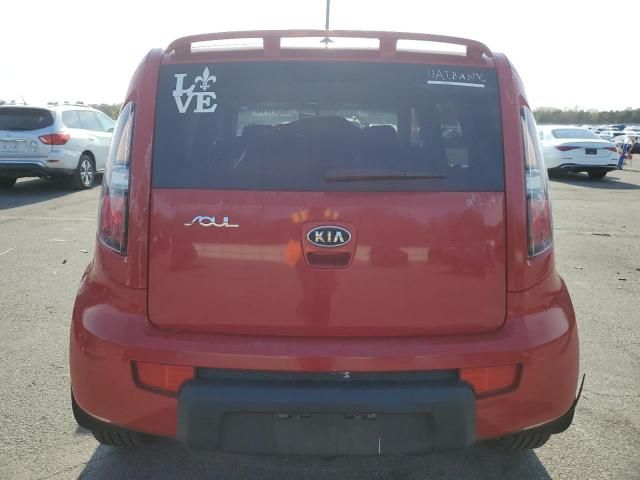 2010 KIA Soul +