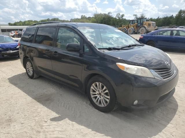 2012 Toyota Sienna XLE