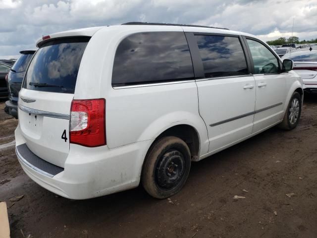 2013 Chrysler Town & Country Touring