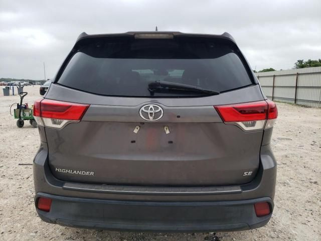 2018 Toyota Highlander SE