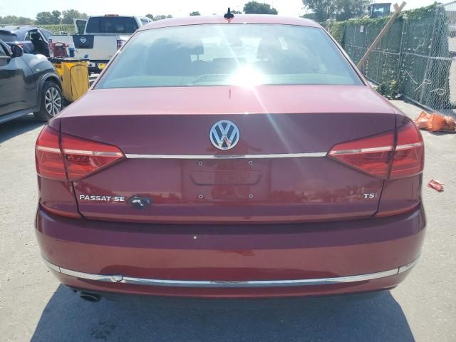 2016 Volkswagen Passat SE