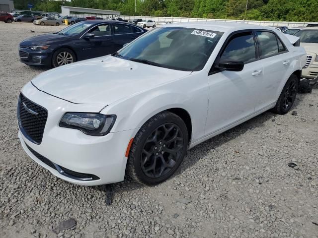 2019 Chrysler 300 Touring