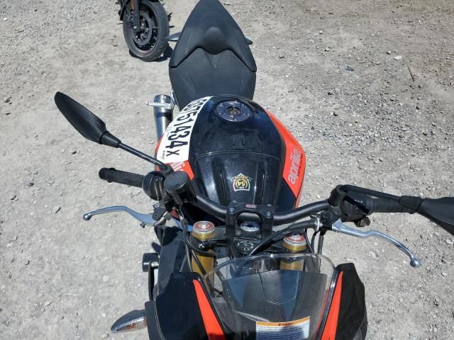 2018 Aprilia Tuono