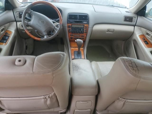 2000 Lexus ES 300