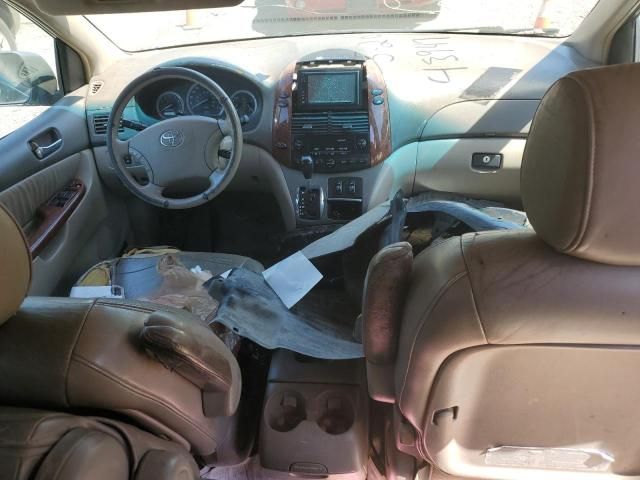 2004 Toyota Sienna XLE