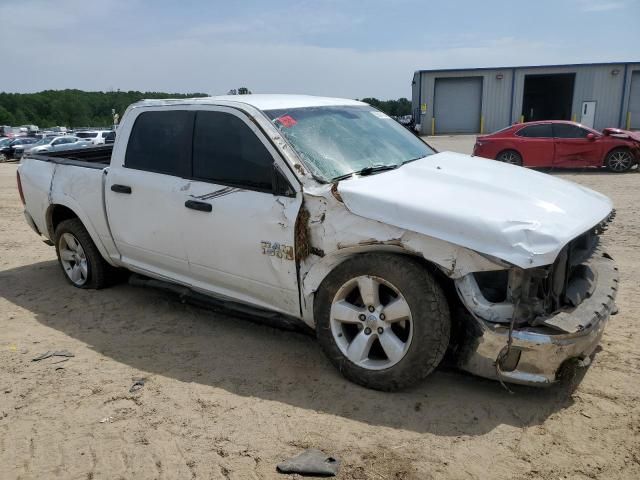 2015 Dodge RAM 1500 SLT