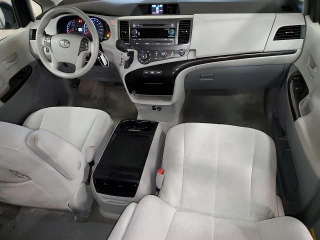 2011 Toyota Sienna LE