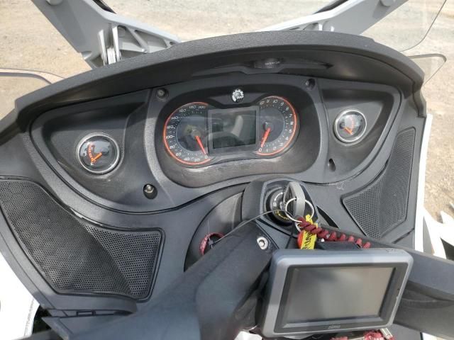2013 Can-Am AM Spyder Roadster RT