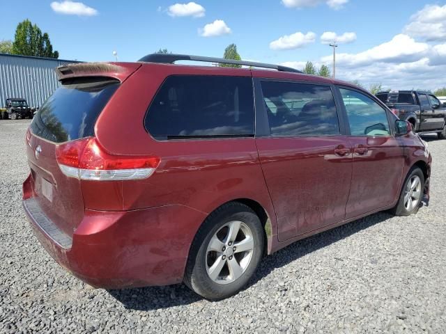 2012 Toyota Sienna LE