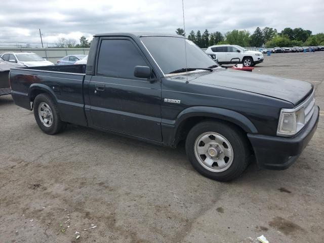 1993 Mazda B2200 Short BED