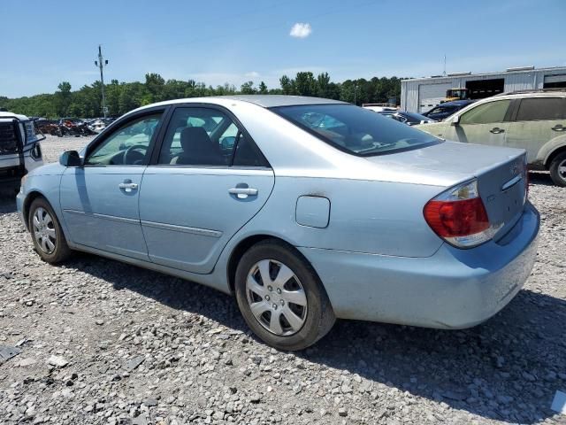 2005 Toyota Camry LE