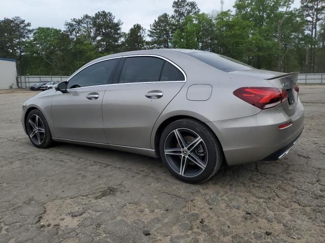 2019 Mercedes-Benz A 220