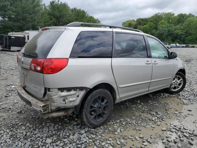 2006 Toyota Sienna LE