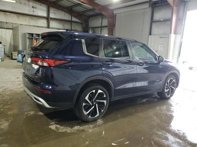 2023 Mitsubishi Outlander SE