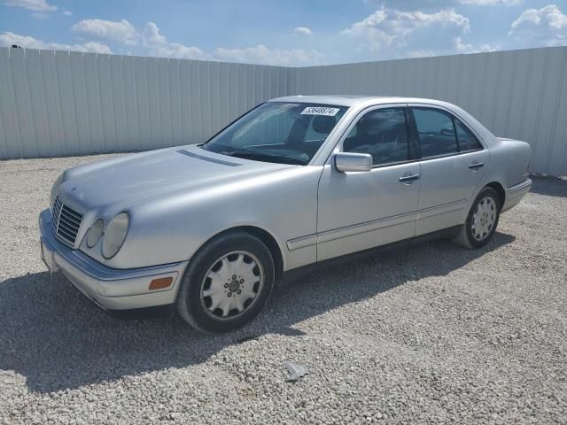 1998 Mercedes-Benz E 320