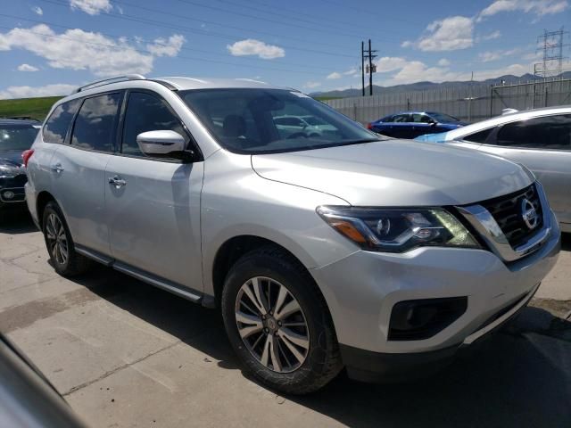 2020 Nissan Pathfinder SV