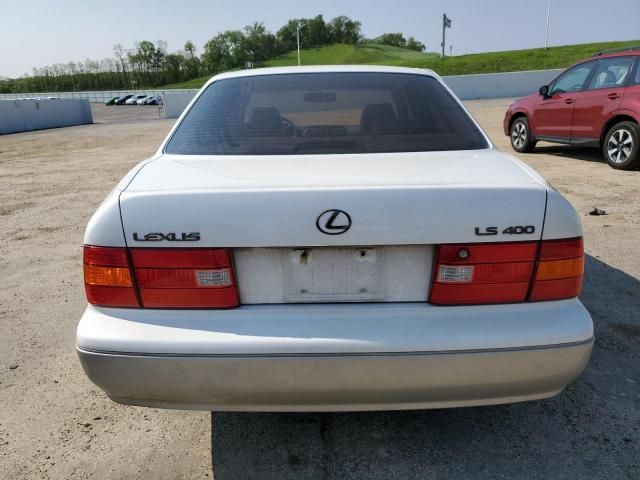 2000 Lexus LS 400