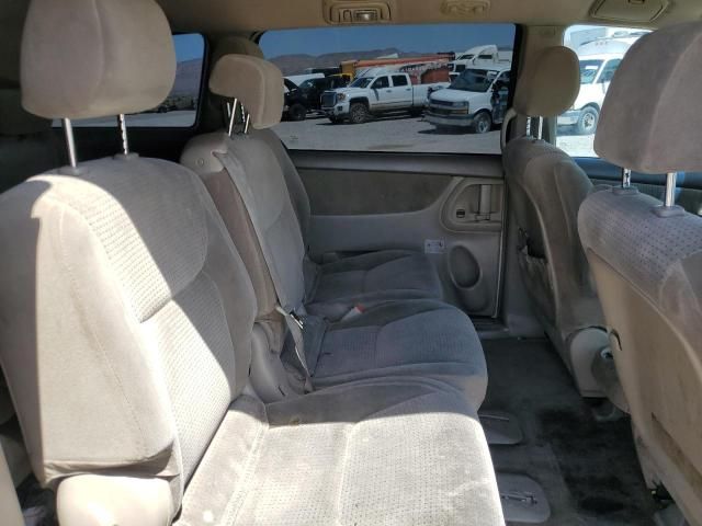 2006 Toyota Sienna CE