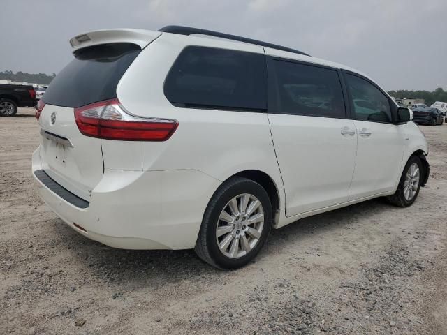 2017 Toyota Sienna XLE