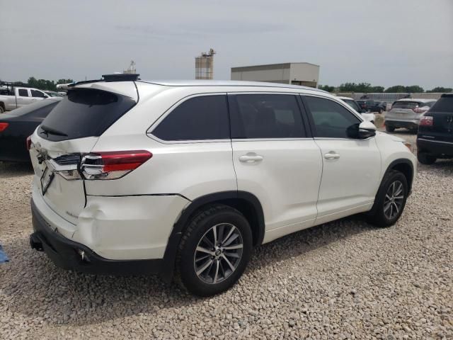 2018 Toyota Highlander SE