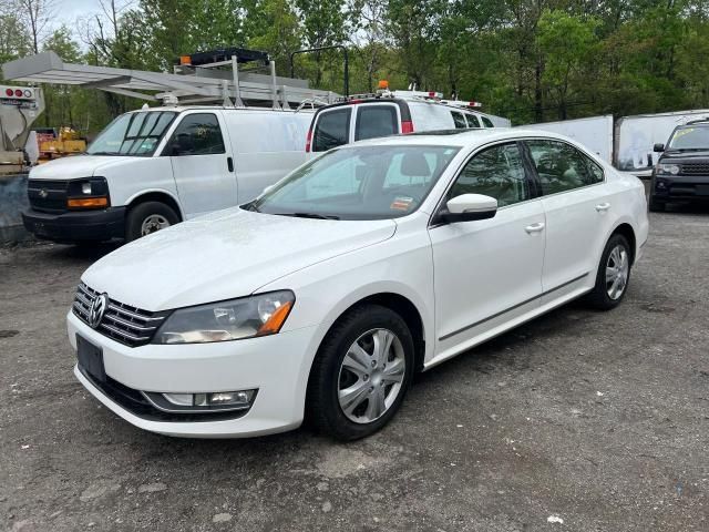 2013 Volkswagen Passat SE