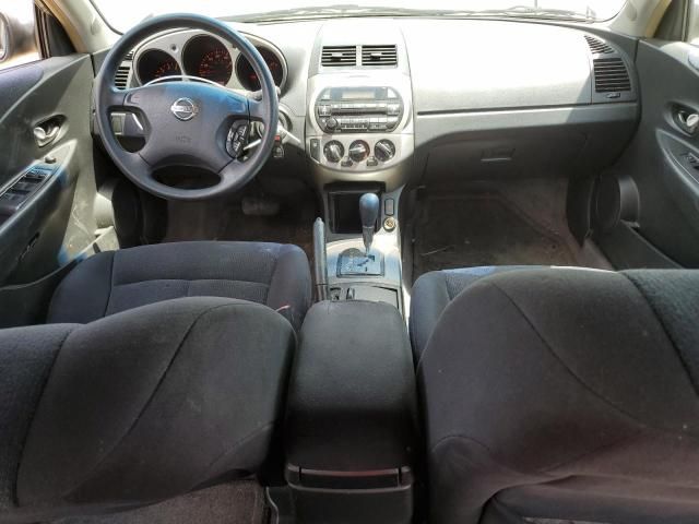 2004 Nissan Altima Base