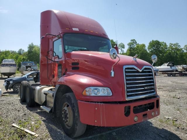 2012 Mack 600 CXU600