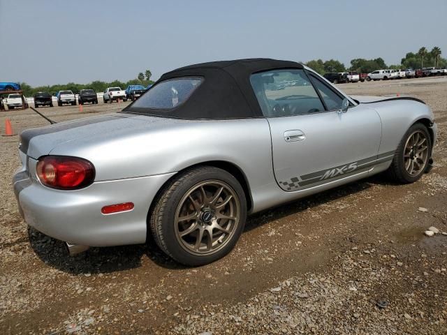 2004 Mazda MX-5 Miata Base