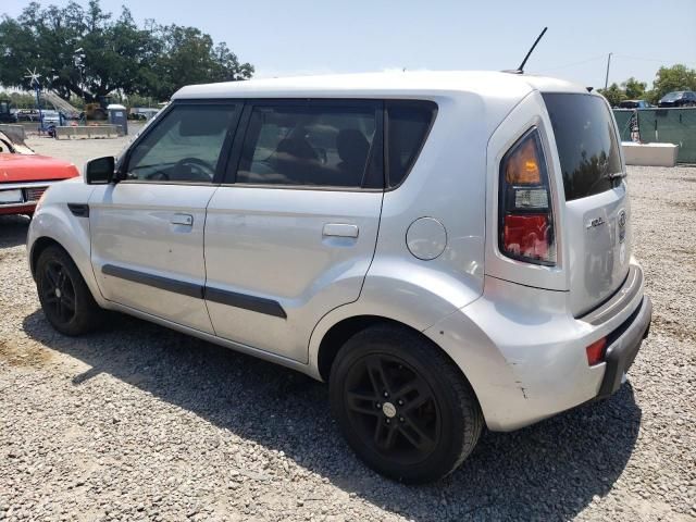 2010 KIA Soul +