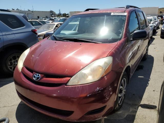 2009 Toyota Sienna CE