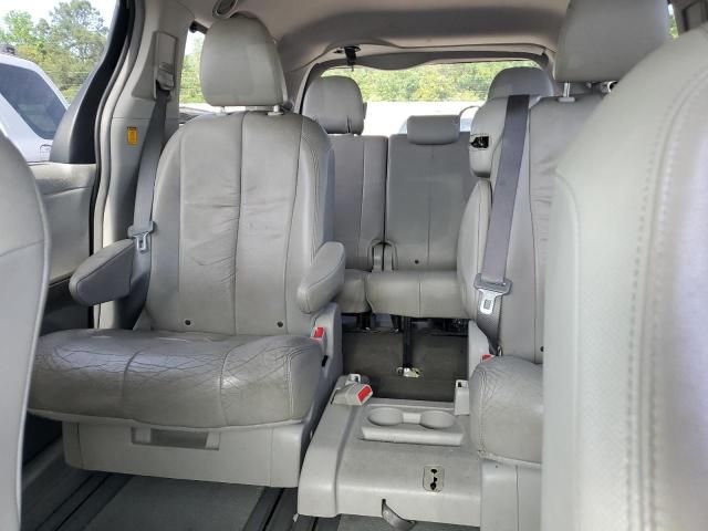 2012 Toyota Sienna XLE