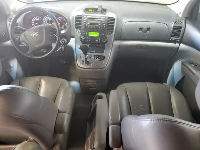 2007 Hyundai Entourage GLS