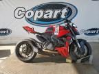 2022 Ducati Streetfighter V2