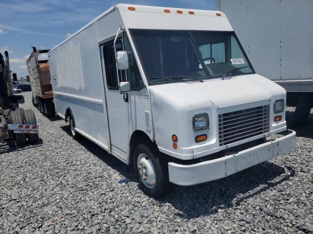 2005 Freightliner Chassis M Line WALK-IN Van