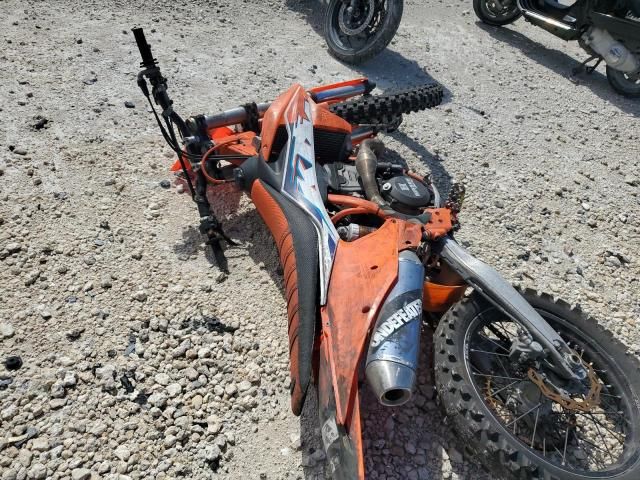 2022 KTM 250 SX-F