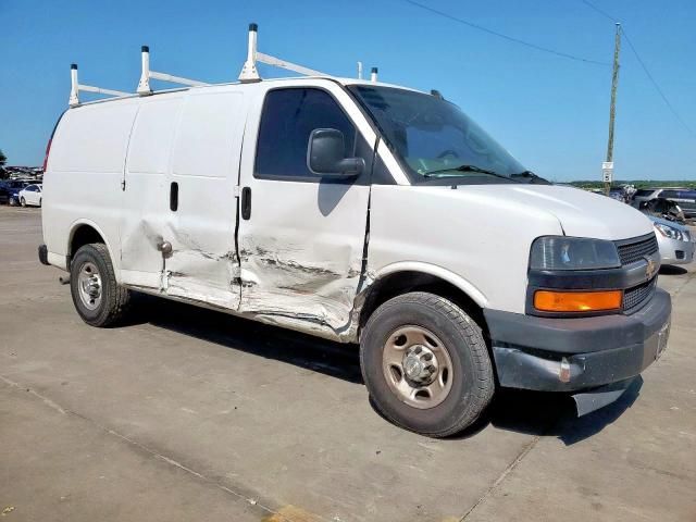 2020 Chevrolet Express G2500